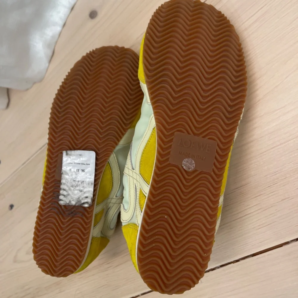 Loewe Sneakers - Picture 4 of 6